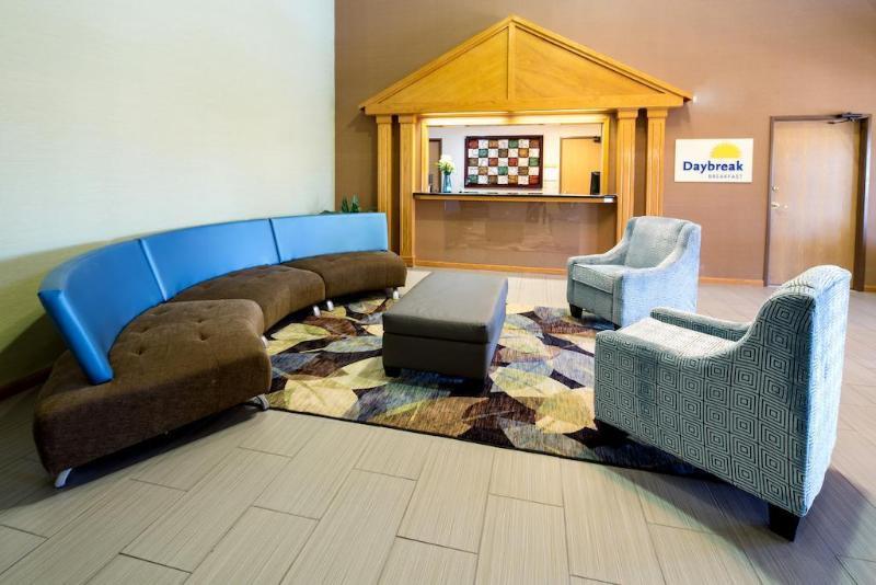 Days Inn & Suites By Wyndham Wichita Eksteriør bilde