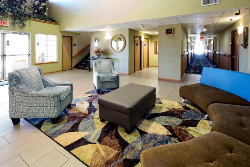 Days Inn & Suites By Wyndham Wichita Eksteriør bilde